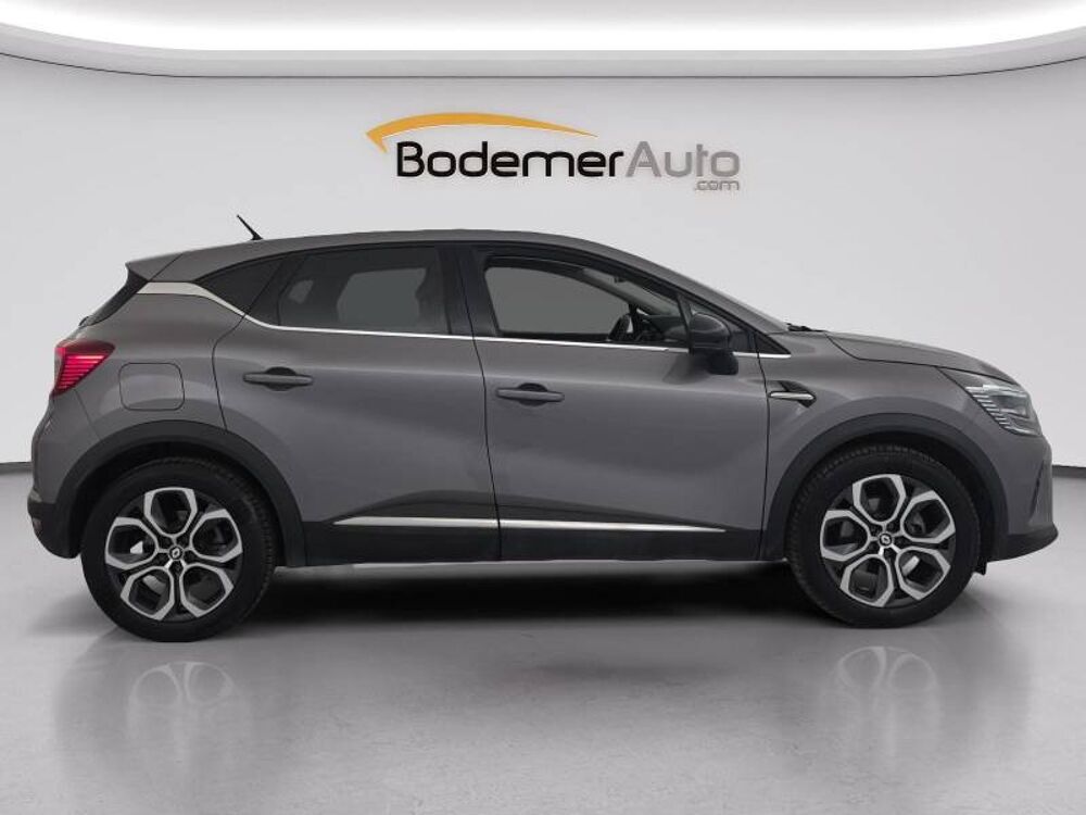 Captur E-Tech Plug-in 160 - 21 Intens 2022 occasion 22200 Guingamp