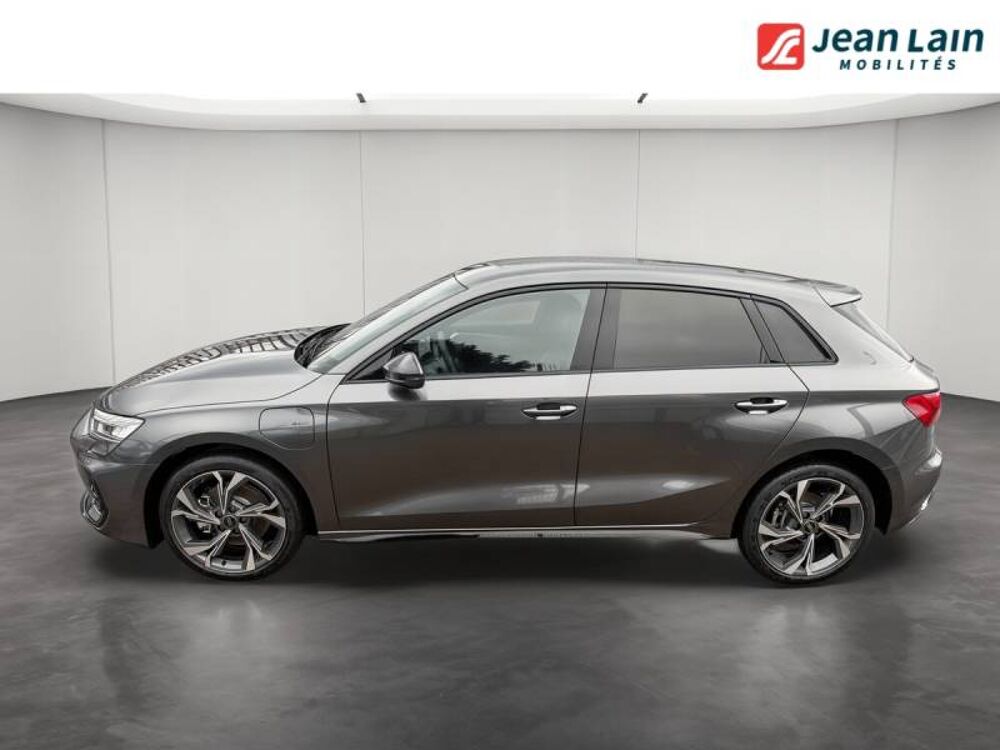 A3 Sportback e-hybrid 204 ch S line 2026 occasion 01170 Cessy