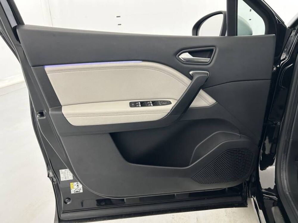 Captur E-Tech full hybrid 145 Iconic 2023 occasion 56850 Caudan