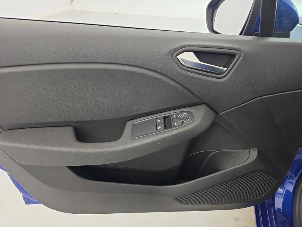 Clio E-Tech 140 - 21N Business 2022 occasion 29900 Concarneau