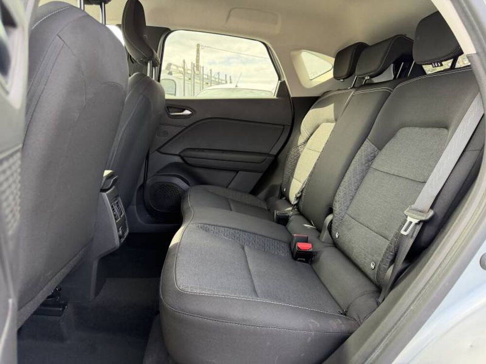 Captur E-Tech full hybrid 145 Evolution 2023 occasion 22200 Guingamp