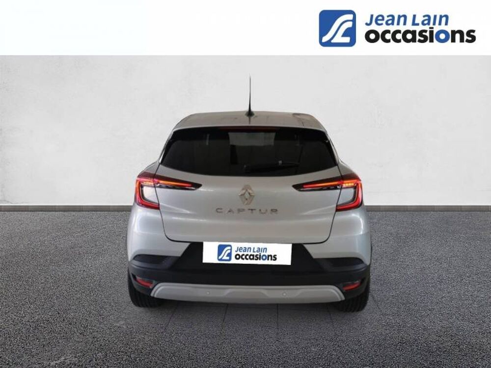 Captur mild hybrid 140 EDC Evolution 2024 occasion 04130 Volx