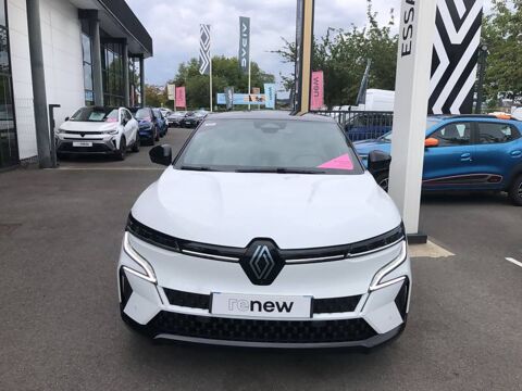 M&eacute;gane Megane E-Tech EV60 220 ch super charge Iconic 2023 occasion 14500 Vire