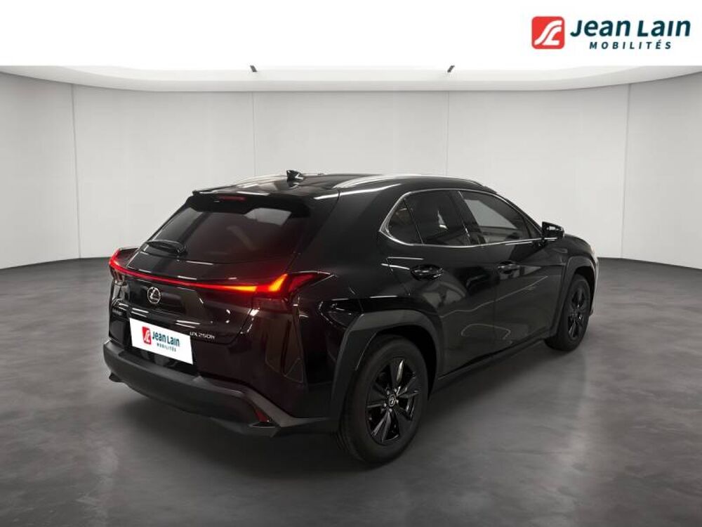 UX 250h 2WD Luxe 2023 occasion 38130 &Eacute;chirolles