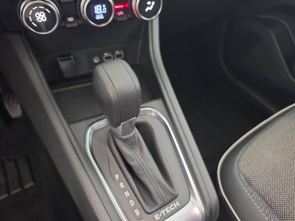 Captur E-Tech full hybrid 145 Techno 2023 occasion 29000 Quimper