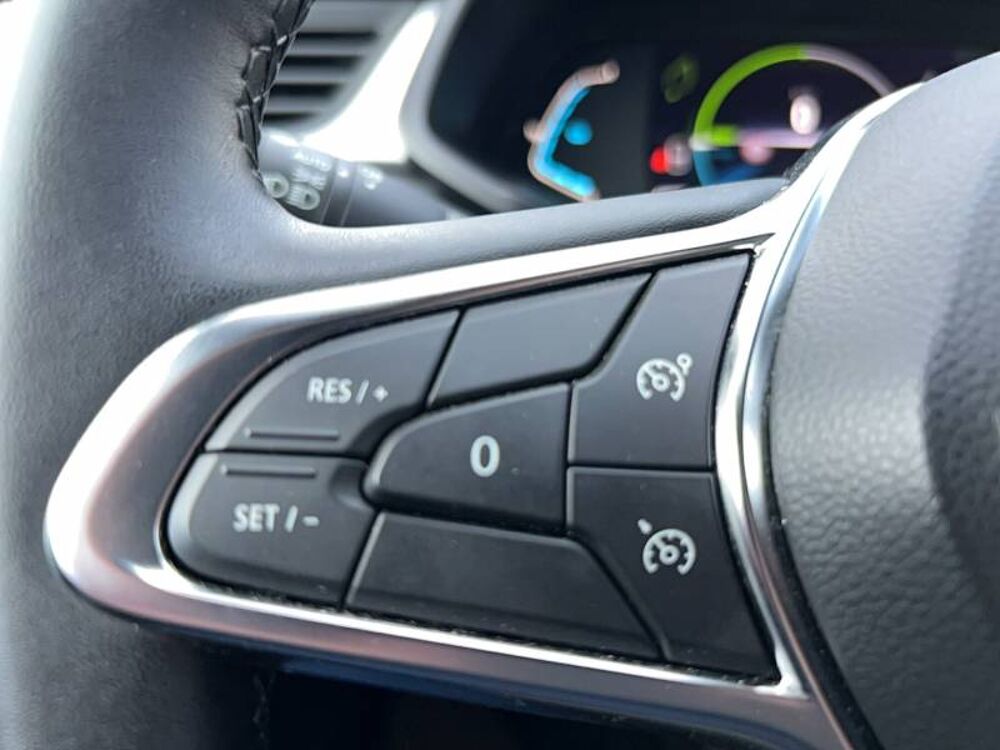 Captur E-Tech full hybrid 145 Evolution 2023 occasion 44400 Rez&eacute;