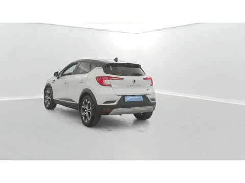 Captur E-Tech full hybrid 145 Techno fast track 2022 occasion 14200 H&eacute;rouville-Saint-Clair