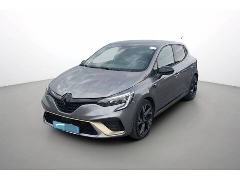 Renault Clio E-Tech full hybrid 145 Engineered 2023 occasion H&eacute;rouville-Saint-Clair 14200