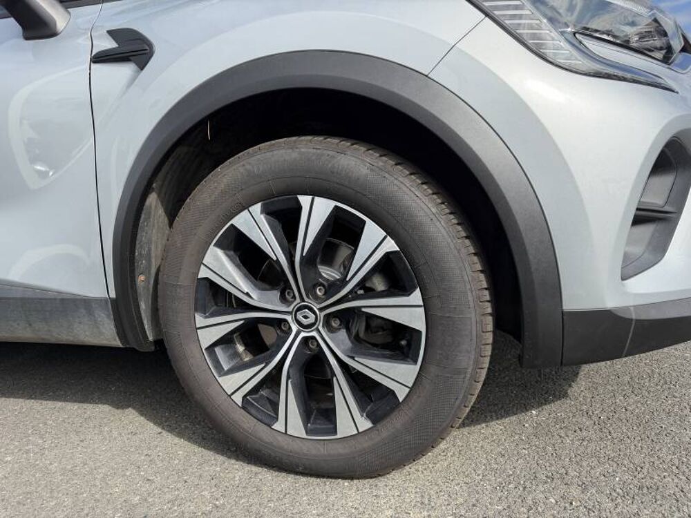 Captur E-Tech full hybrid 145 Evolution 2023 occasion 22200 Guingamp