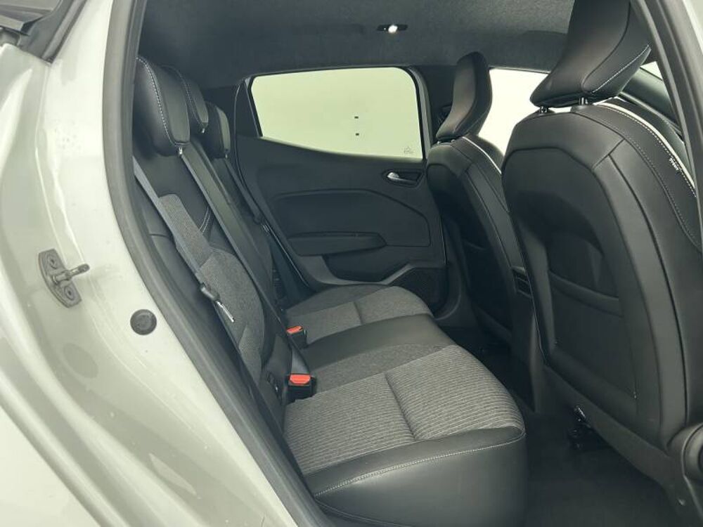 Clio E-Tech full hybrid 145 Techno 2023 occasion 50100 Cherbourg-en-Cotentin
