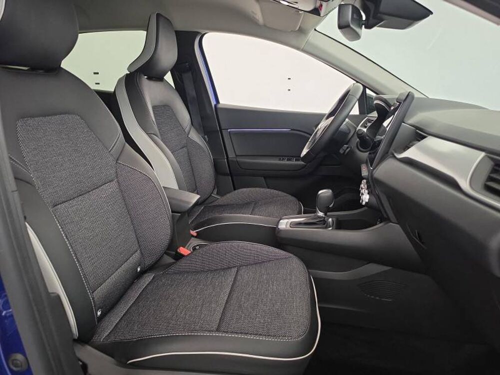 Captur E-Tech full hybrid 145 Techno fast track 2023 occasion 14200 H&eacute;rouville-Saint-Clair