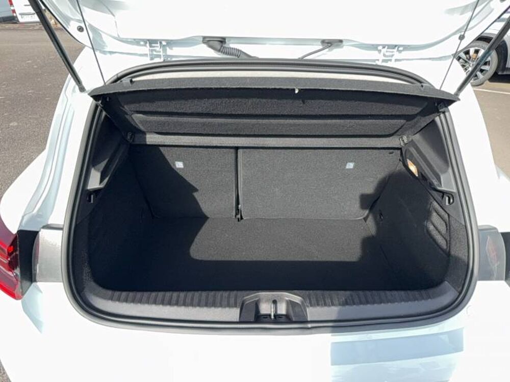 Clio E-Tech full hybrid 145 Equilibre 2023 occasion 56800 Plo&euml;rmel