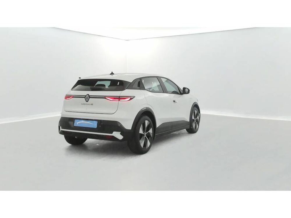 M&eacute;gane Megane E-Tech EV40 130ch standard charge Equilibre 2023 occasion 56800 Plo&euml;rmel