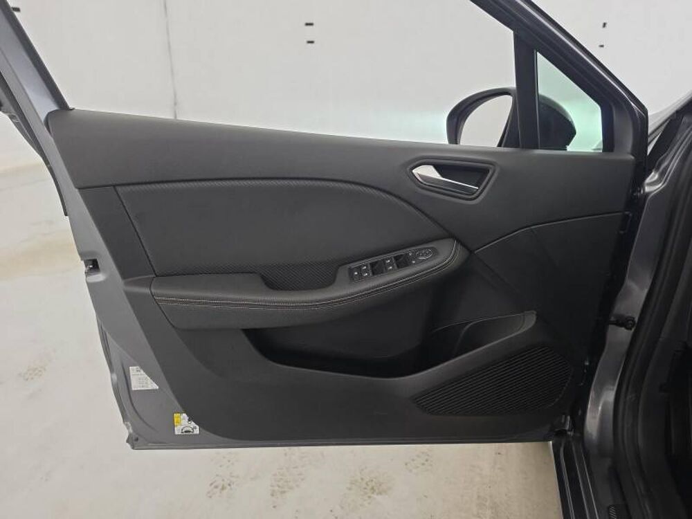Clio E-Tech full hybrid 145 Engineered 2023 occasion 29000 Quimper