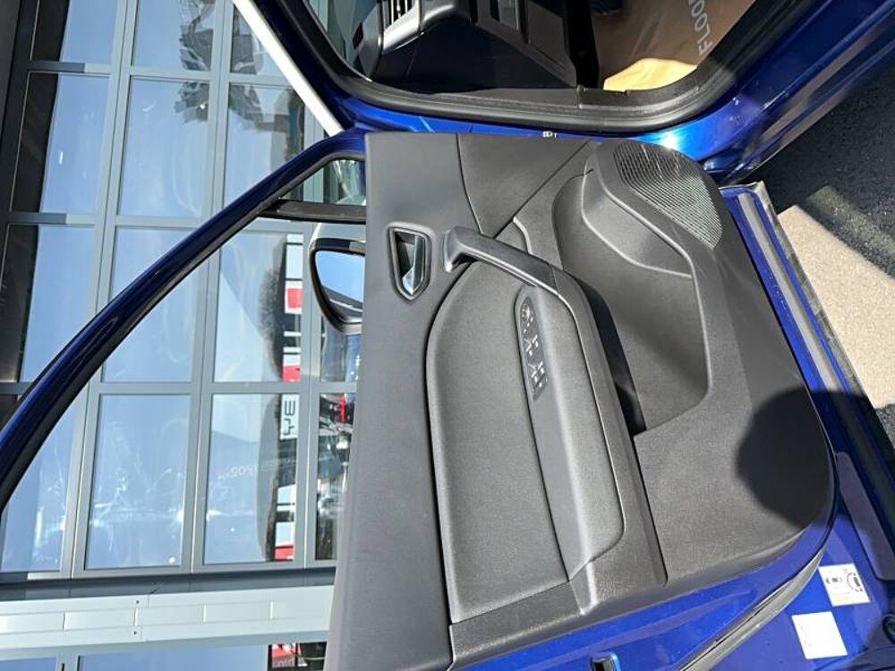 Captur E-Tech Plug-in 160 - 21 Intens 2021 occasion 49070 Beaucouz&eacute;