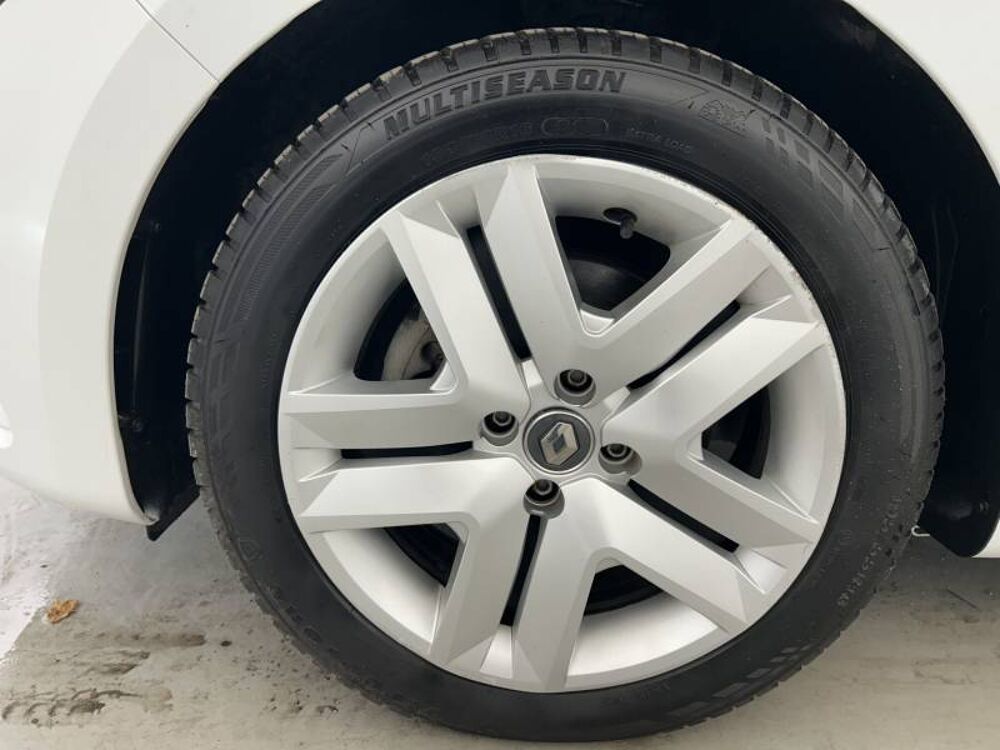 Clio E-Tech 140 Business 2020 occasion 29000 Quimper