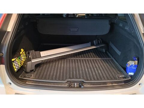 V60 T8 Twin Engine 303 ch + 87 ch Geartronic 8 R-Design 2020 occasion 35760 Saint-Gr&eacute;goire