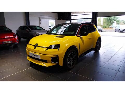 R5 Renault 5 E-Tech Electrique 150 ch autonomie confort Iconic 2024 occasion 29000 Quimper
