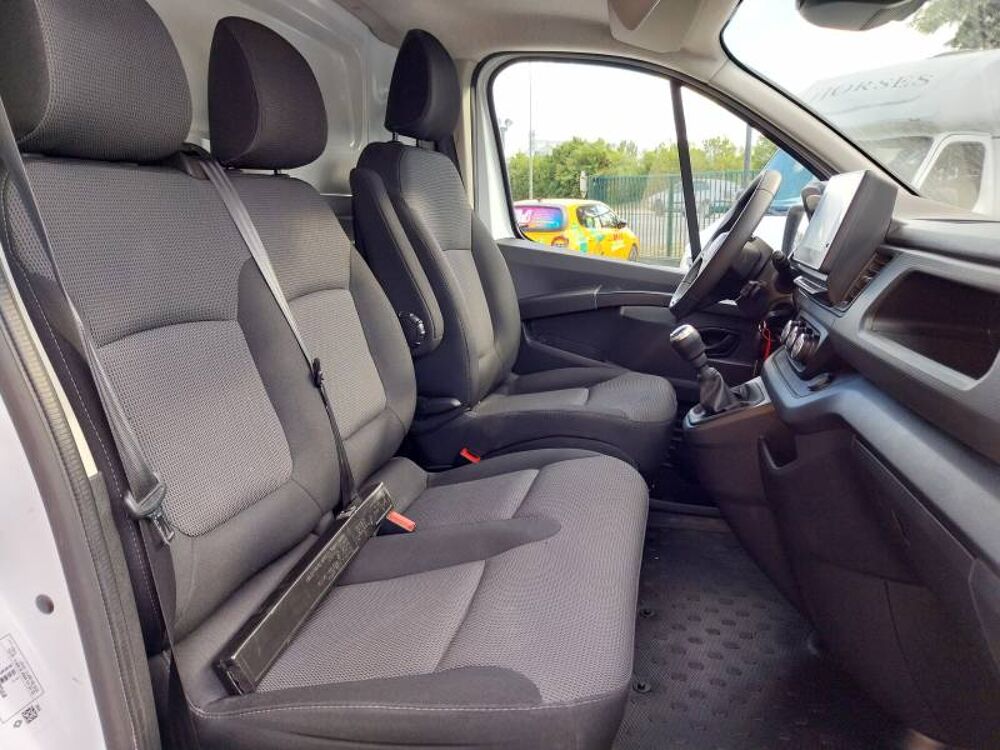 Trafic TRAFIC FG BLUE DCI 130 L1H1 3T GSR2 ADVANCE 2024 occasion 61200 Argentan
