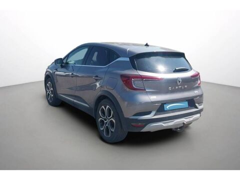 Captur E-Tech Plug-in 160 - 21 Intens 2022 occasion 22200 Guingamp