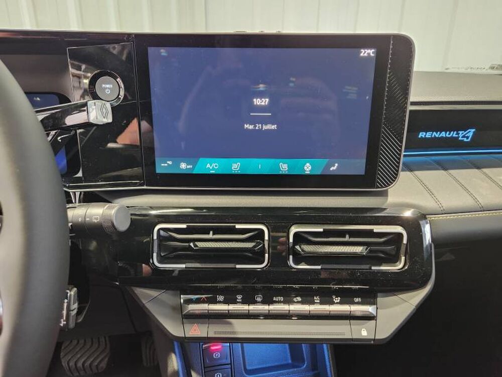 R4 Renault 4 E-Tech Electrique 150 ch autonomie confort Iconic 2026 occasion 29600 Morlaix