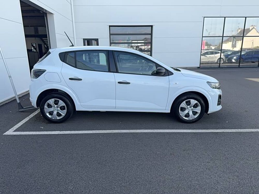 Sandero SCe 65 Essential 2026 occasion 22000 Saint-Brieuc