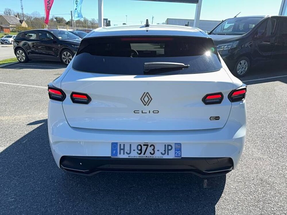 Clio E-Tech full hybrid 160 ch esprit Alpine 2026 occasion 29900 Concarneau