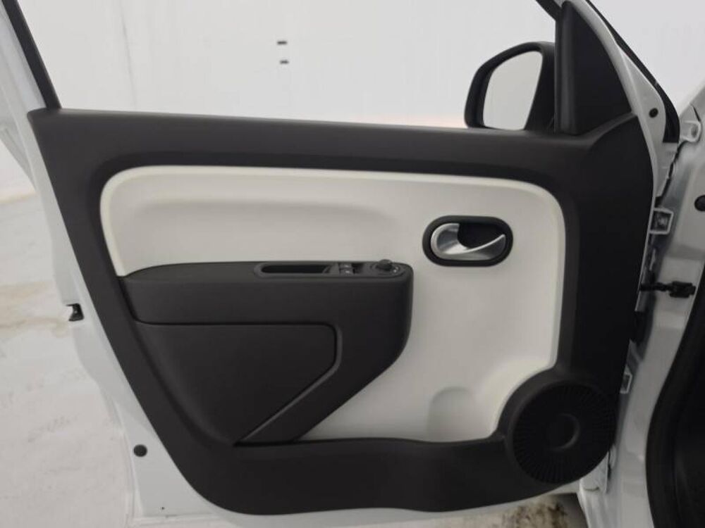 Twingo III E-Tech Equilibre 2023 occasion 22200 Guingamp