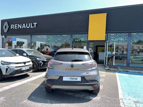Captur E-Tech full hybrid 160 ch esprit Alpine 2026 occasion 56400 Auray