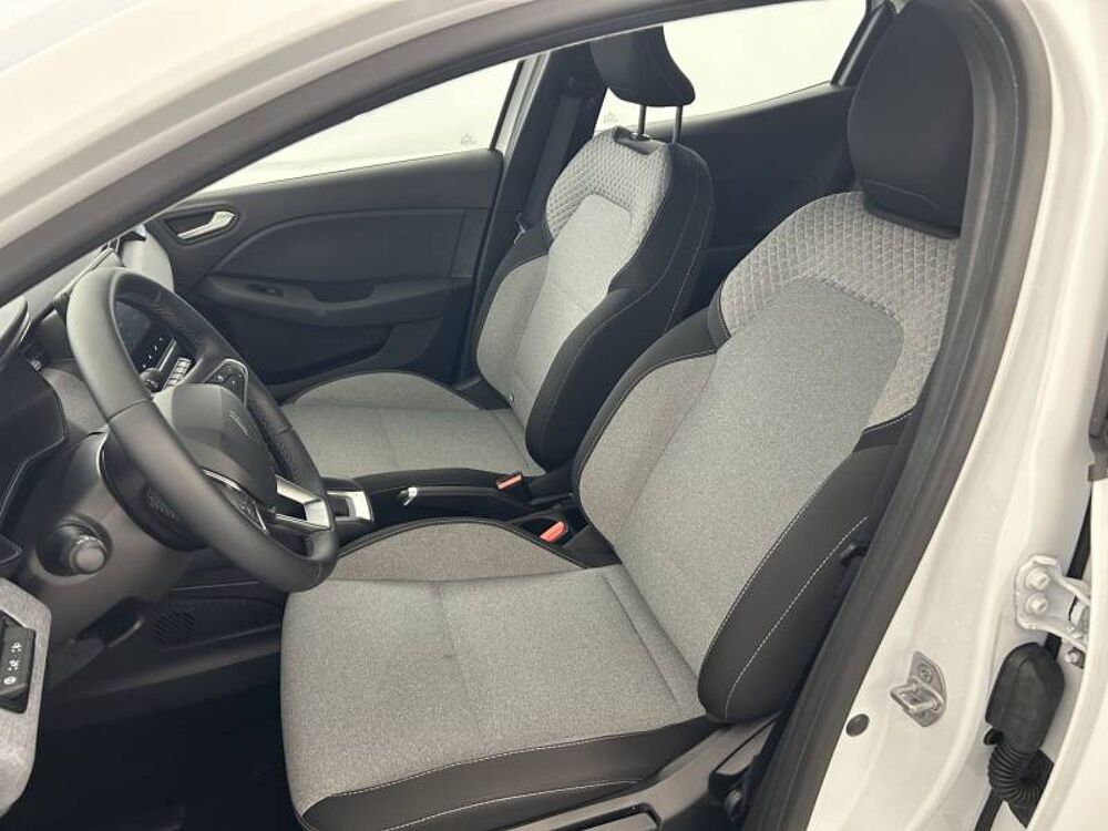 Clio E-Tech full hybrid 145 ch GSR2 Evolution 2025 occasion 29600 Morlaix