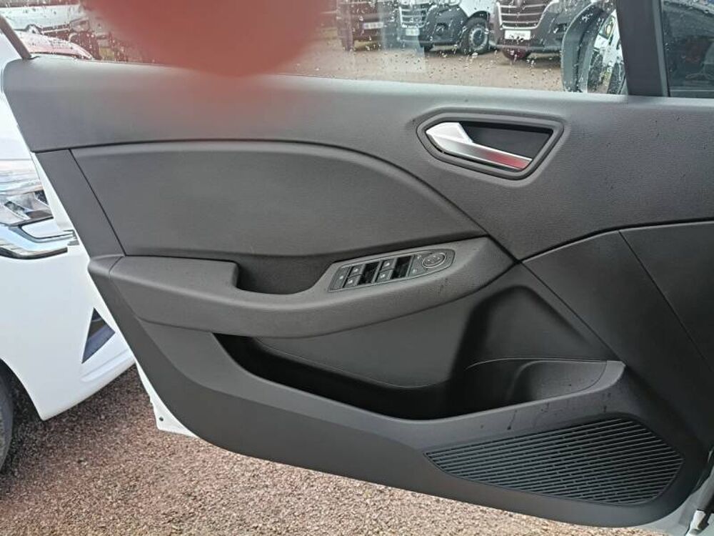 Clio E-Tech full hybrid 145 ch GSR2 Evolution 2025 occasion 14200 H&eacute;rouville-Saint-Clair