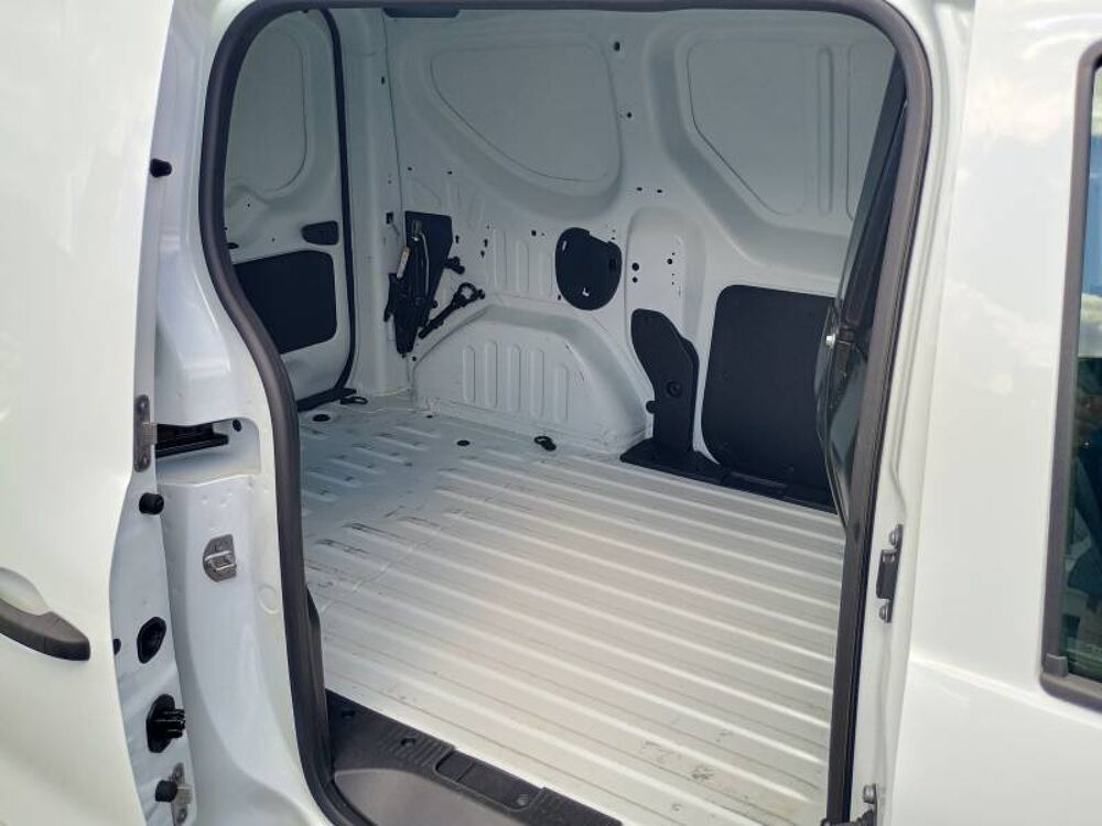 Express EXPRESS VAN BLUE DCI 95 - 22 CONFORT 2024 occasion 22000 Saint-Brieuc