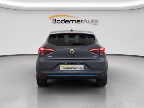Clio E-Tech 140 - 21 Premi&egrave;re Edition 2021 occasion 29900 Concarneau