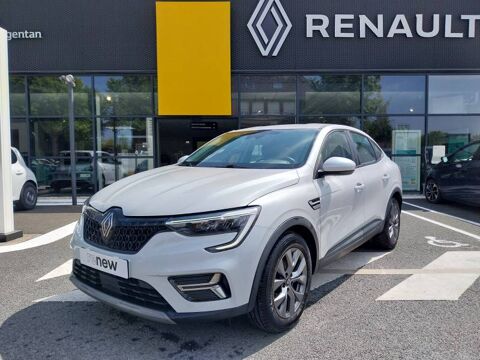 Renault Arkana E-Tech 145 - 23 Evolution 2024 occasion Argentan 61200