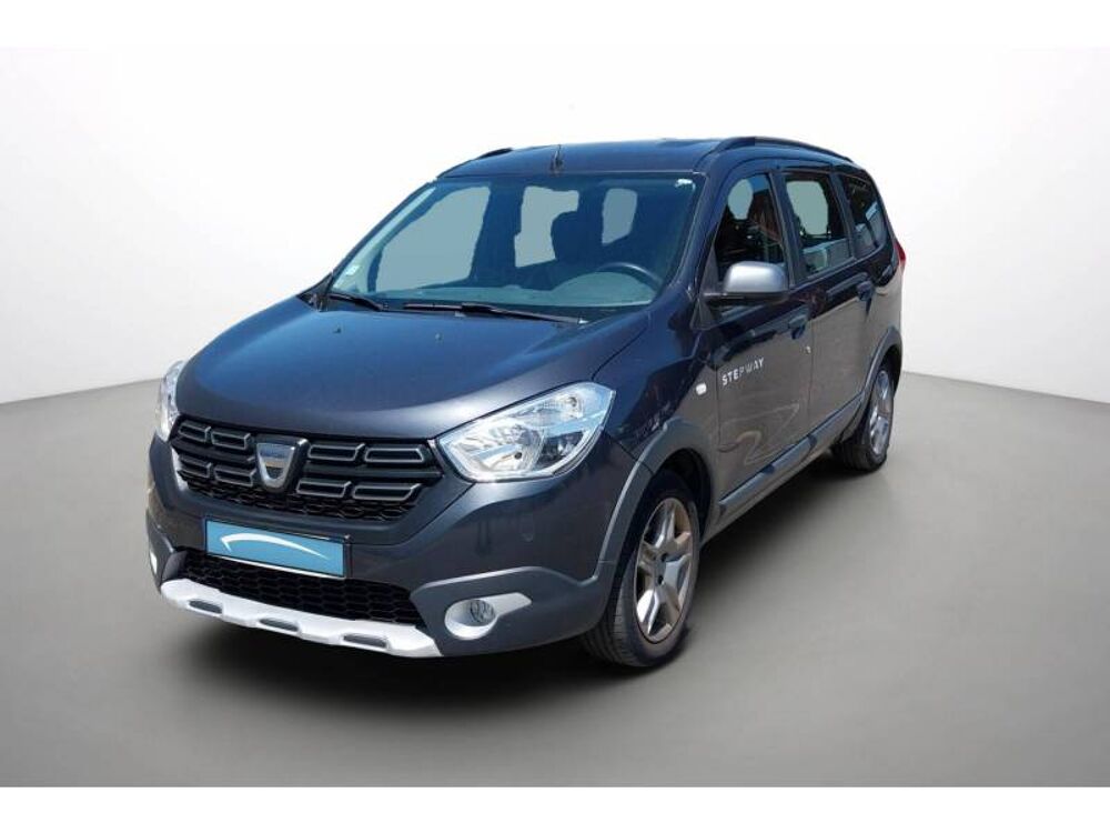 Lodgy TCe 130 FAP 7 places Stepway 2022 occasion 22500 Paimpol