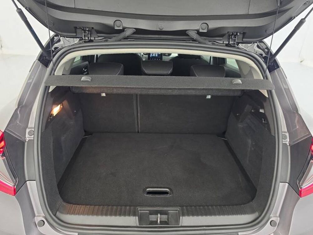 Captur E-Tech full hybrid 145 Evolution 2023 occasion 29000 Quimper