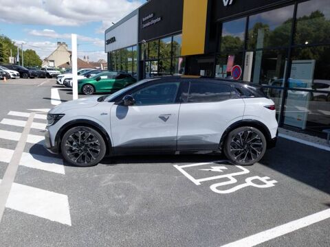 M&eacute;gane Megane E-Tech 220 ch autonomie confort esprit Alpine 2026 occasion 61200 Argentan