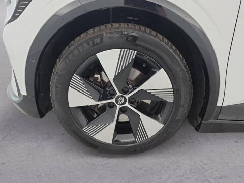 M&eacute;gane Megane E-Tech EV40 130ch standard charge Equilibre 2022 occasion 22000 Saint-Brieuc
