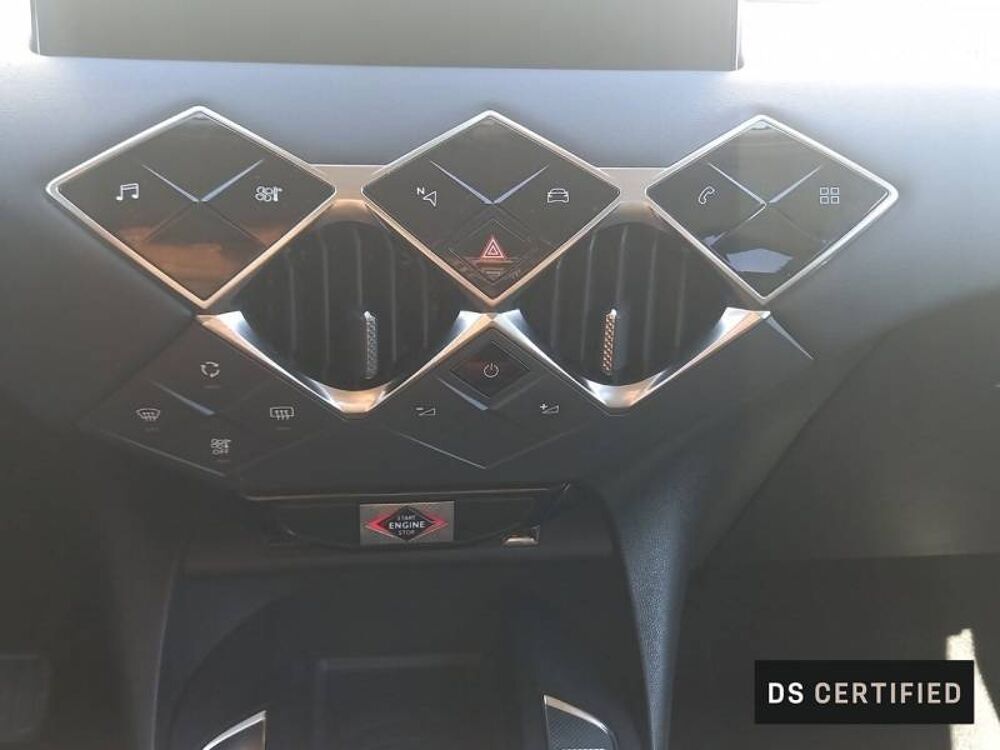 DS3 Crossback BlueHDi 130 EAT8 Connected Chic 2021 occasion 38300 Bourgoin-Jallieu
