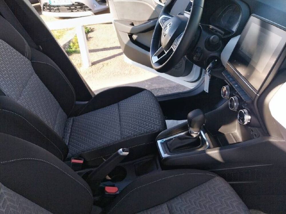 Clio E-Tech hybride 145 Evolution 2023 occasion 14200 H&eacute;rouville-Saint-Clair