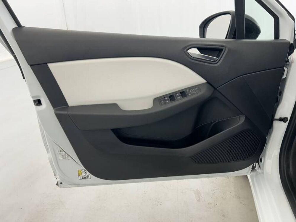 Clio E-Tech hybride 145 Techno 2023 occasion 56400 Auray