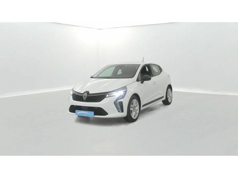 Renault Clio E-Tech full hybrid 145 Evolution 2023 occasion H&eacute;rouville-Saint-Clair 14200