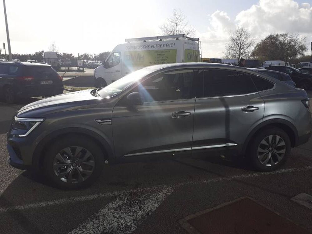 Arkana E-Tech full hybrid 145 GSR2 Techno 2025 occasion 29000 Quimper