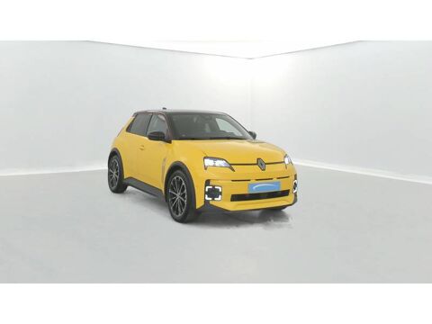 R5 Renault 5 E-Tech Electrique 120 ch autonomie urbaine Techno 2025 occasion 61000 Alen&ccedil;on