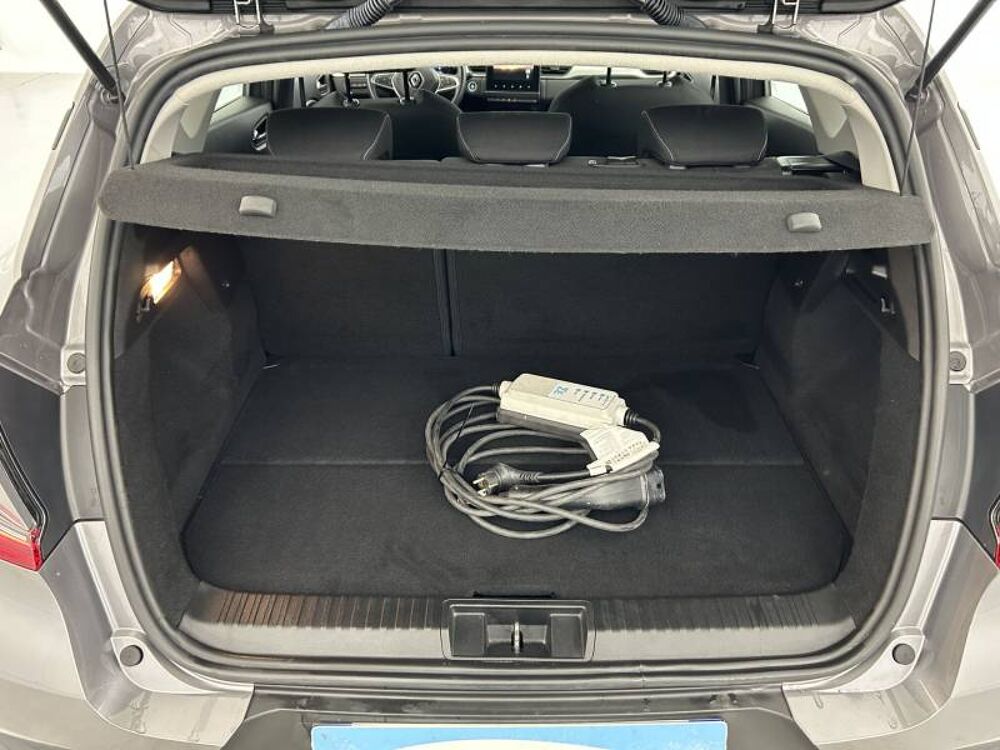 Captur E-Tech Plug-in 160 - 21 Business 2022 occasion 14200 H&eacute;rouville-Saint-Clair