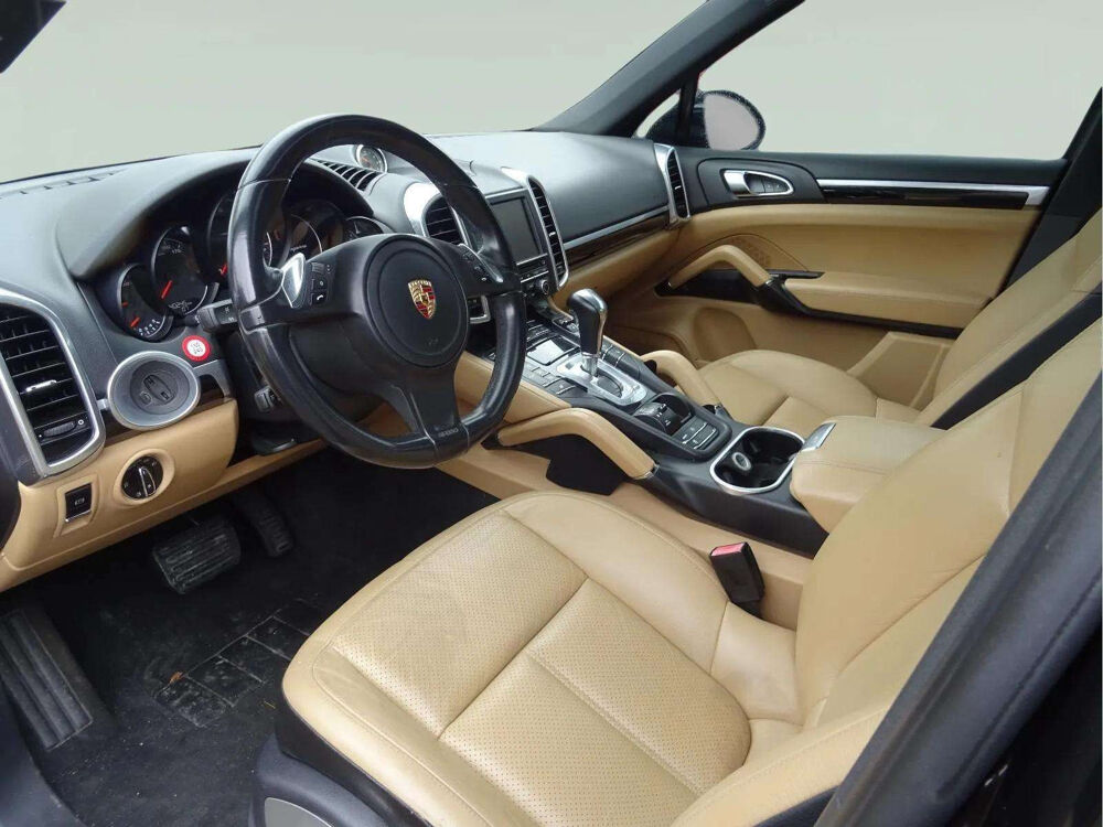 Cayenne Platinum Edition 3.6 V6 300 ch * Toit Ouvrant * Bose * Cam&eacute;r 2014 occasion 33150 Cenon