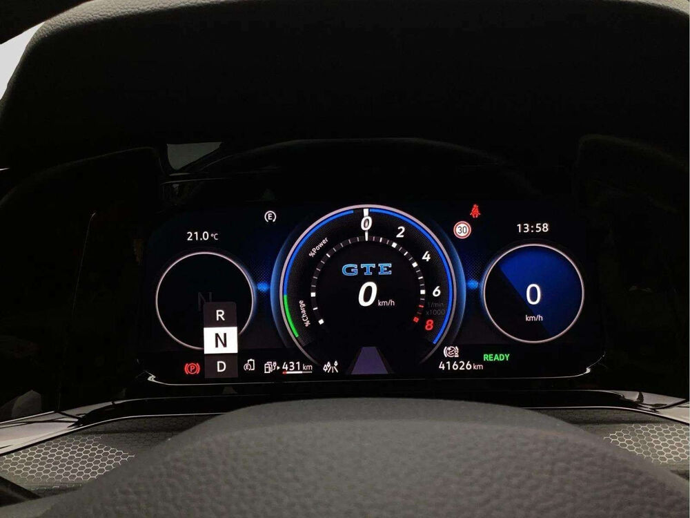 Golf GTE 245 CH * DSG * ACC * GPS * ATTELAGE * SI&Egrave;GES CHAUFFANTS 2022 occasion 33150 Cenon