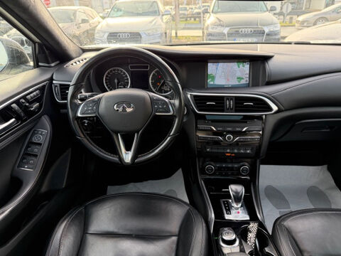 Q30 2.2 d AWD Premium DSG, toit panoramique, sieges chauffants, 2018 occasion 24750 Tr&eacute;lissac