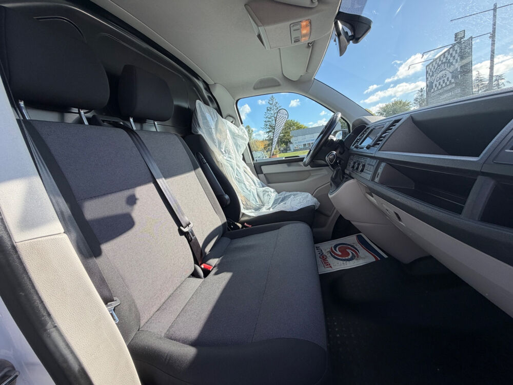 Transporter L1H1 2.0 TDI 204ch Edition 30 DSG7 (16 587€HT) 2017 occasion 24750 Tr&eacute;lissac