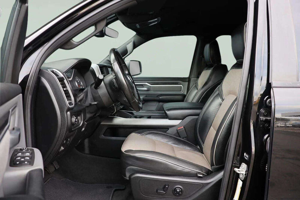 RAM BIG HORN CREW CAB 4X4 * 5.7 HEMI V8 396 CH * AUTOMATIQUE * A 2021 occasion 33150 Cenon